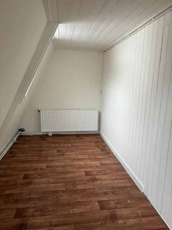Kamer Pluvierstraat 28 Enschede 16m²
