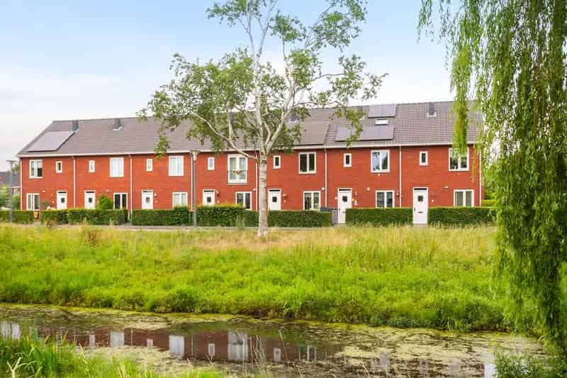 Huis te koop Ede: Instapklare gezinswoning 4 slaapkamers energielabel A+