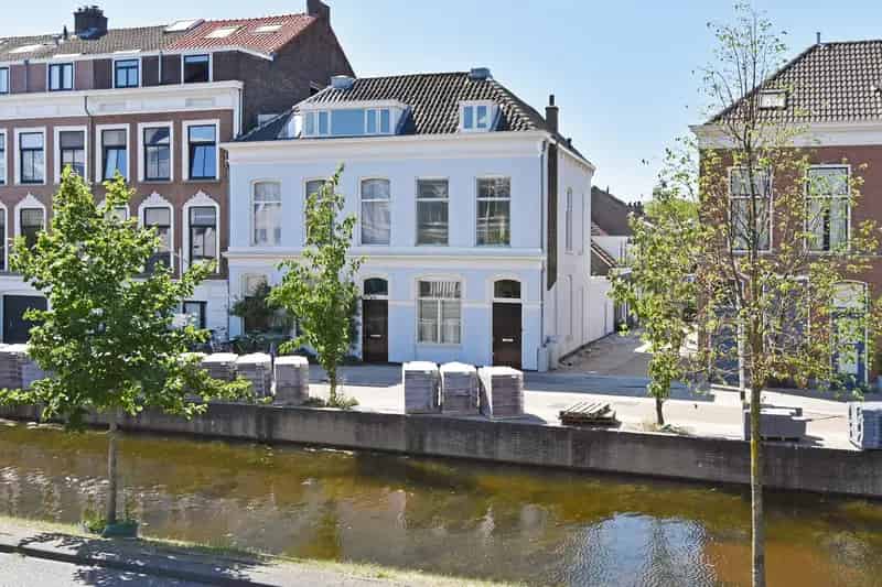 Huis te koop Delft: Karakteristiek Herenhuis nabij Prinsenhof