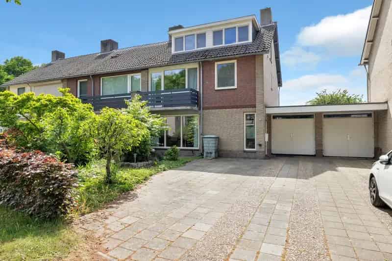 Huis te koop Berkel-Enschot 5 slaapkamers grote tuin