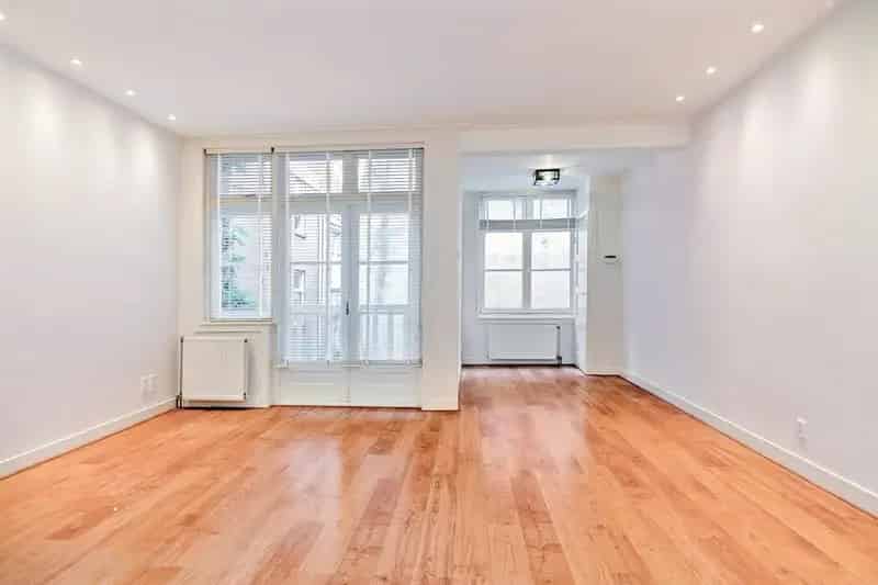 Jordaan Appartement te Koop 52m2 Balkon Eigen Grond