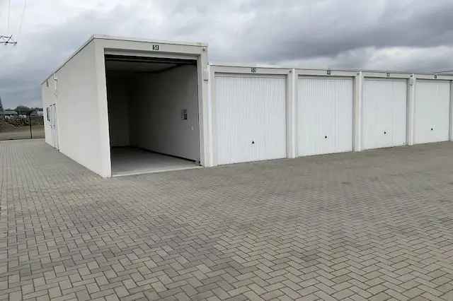 Bedrijfshal Stadskanaal | Zoek bedrijfshallen te koop: Glasblazer 11 51 9502 KB Stadskanaal [funda in business]