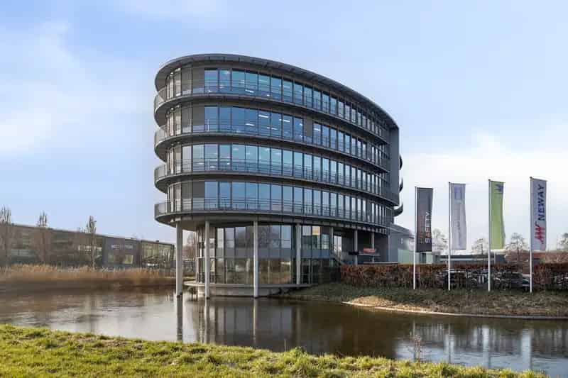 Kantoor te huur Spijkenisse Curieweg 281m2