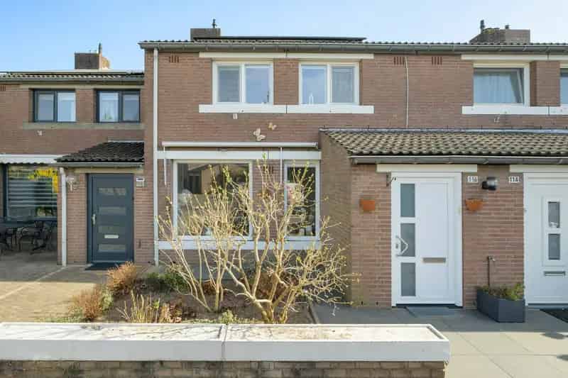 Huis te Koop Breda 4 slaapkamers  zonnepanelen tuin