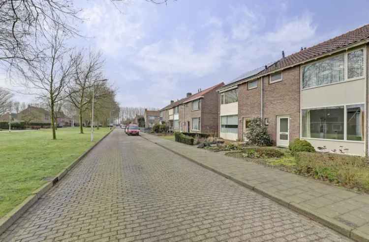 Huis Te Koop in 5, Rentmeesterstraat, Sluiskil, Zeeland