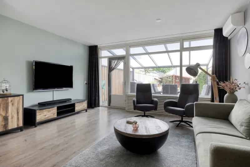Moderne 5-kamer Eengezinswoning nabij Voorzieningen