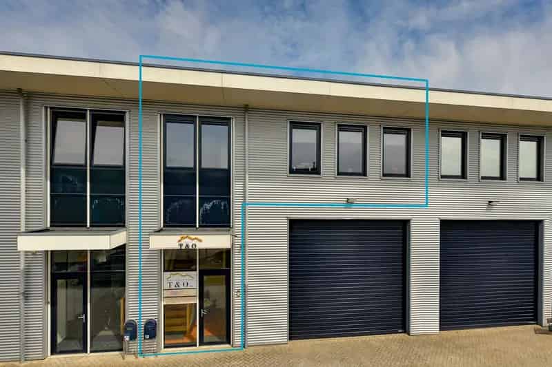 Kantoorruimte Huizen 141m2 te Huur Bedrijventerrein t Plaveen
