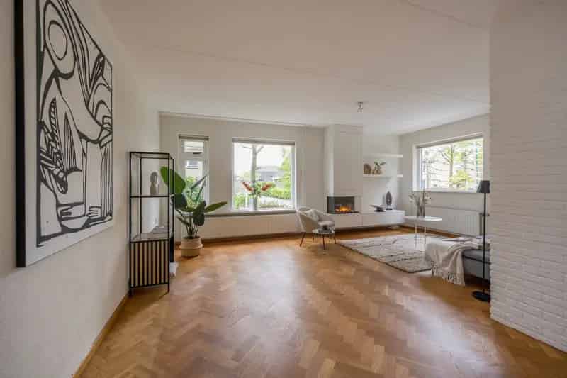 Te Koop 2 onder 1 kapwoning Soest Zuid 4 slaapkamers garage