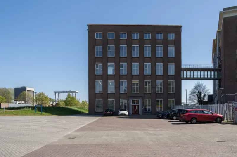 Kantoorruimte te huur Geertruidenberg 545m²