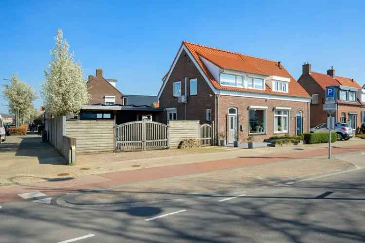 Tweekapper Oosterhout: Geheel Gemodern. Tuin, Garage, Airco