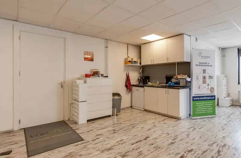 Bedrijfshal Tiel | Zoek bedrijfshallen te huur: Faradaystraat 14-01 4004 JZ Tiel 