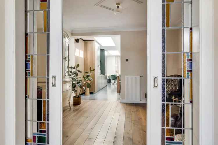 Jaren 30 woning 174m2 moderne luxe 3 slaapkamers 45m2 bijgebouw