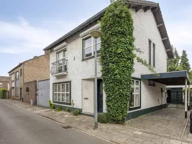 Vrijstaande woning te koop Heugem 3 slaapkamers grote tuin