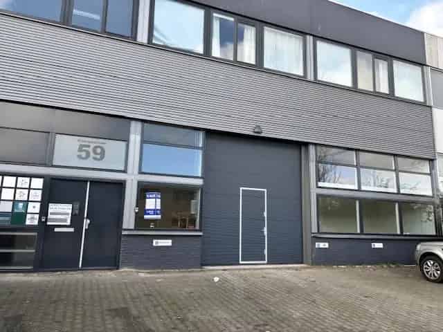 Bedrijfshal te Huur Weesp 400m2 - Energielabel A++