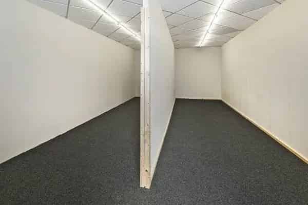 Bedrijfsruimte te huur Apeldoorn 730m2 Showroom Kantoor Bedrijfshal