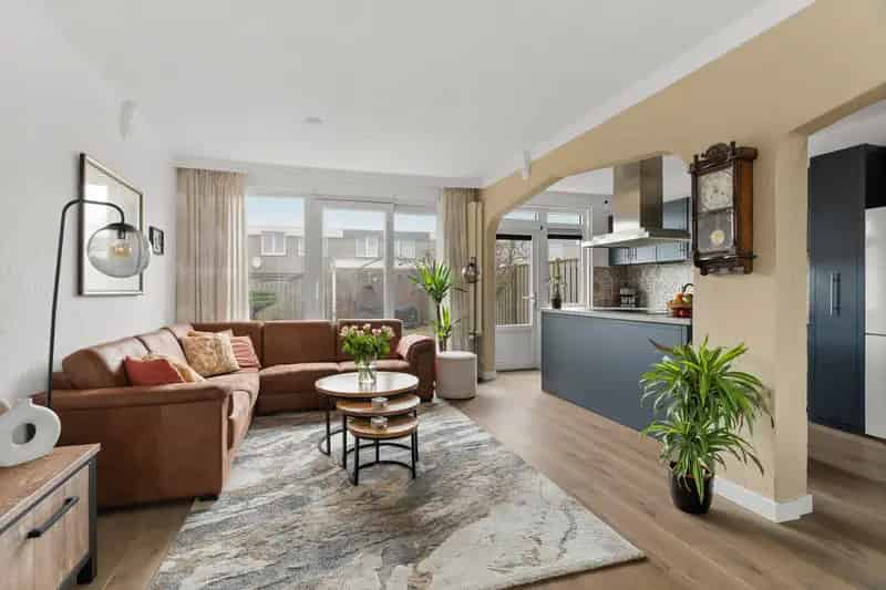 Hoekwoning Stedenwijk Almere 3 slaapkamers moderne keuken