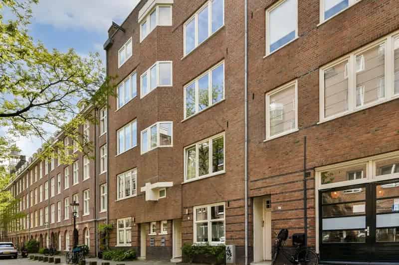 Appartement Amsterdam Staatsliedenbuurt 3 slaapkamers tuin