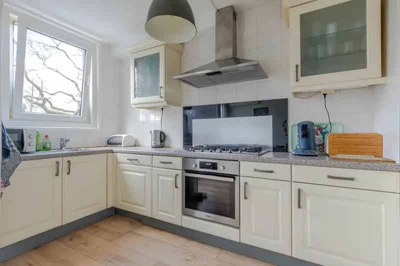 Appartement te koop Oud Charlois 3 slaapkamers tuin souterrain