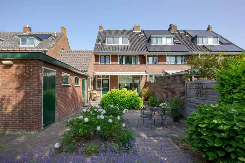 Huis Te Koop , 132, Leidseweg, Voorschoten, Zuid-Holland