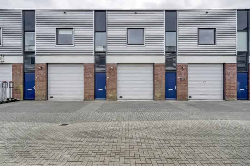 Bedrijfshal te huur Katwijk 104m2