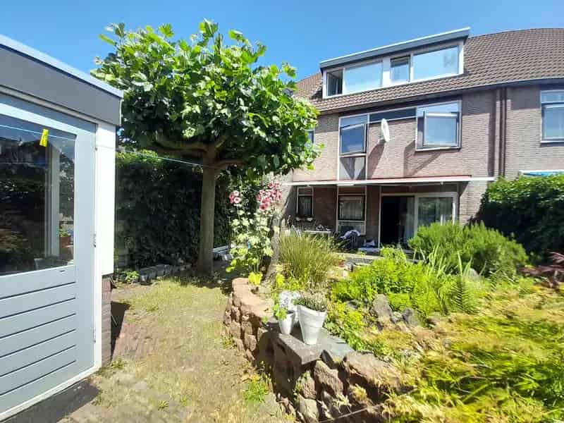 Huis te koop Muiderberg 6 slaapkamers grote tuin