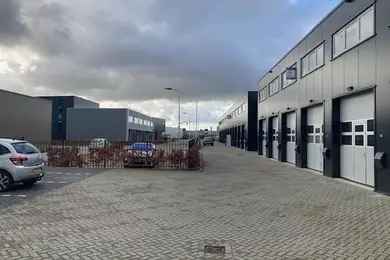 Bedrijfsruimte te Huur Alphen aan den Rijn 64m2