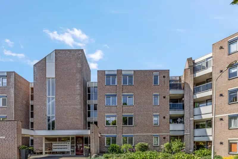 Ruim appartement Ede Op Den Berg 3 slaapkamers garagebox balkon
