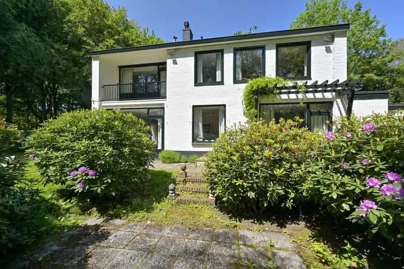 Vrijstaande Villa Wassenaar Ruime Tuin en Bergruimte