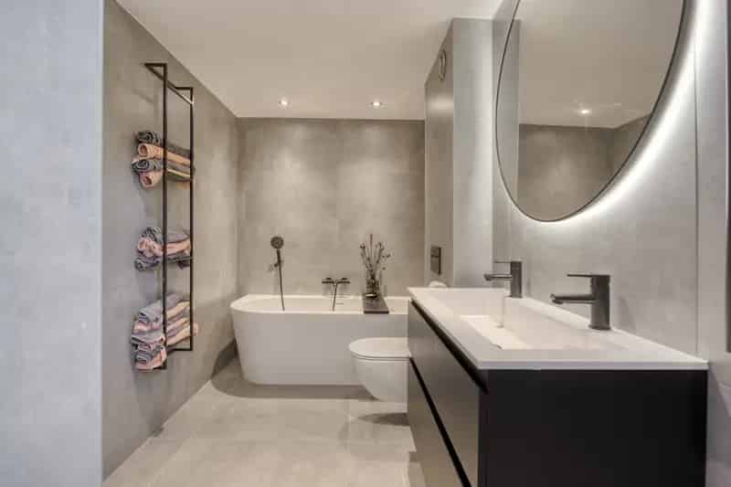 Ruime Tweekapper Aan Het Water Met 4 Slaapkamers