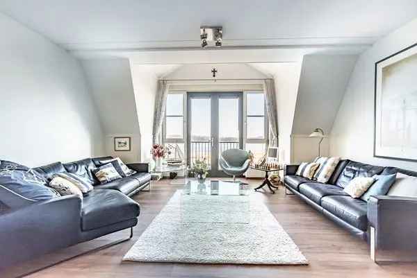 Penthouse Eemmeer: Luxe appartement met panoramisch uitzicht