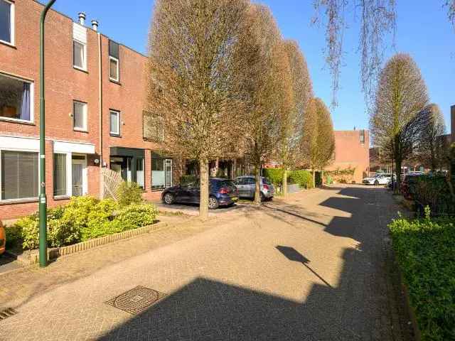 Woning te koop Leidschendam 5 kamers 4 slaapkamers tuin