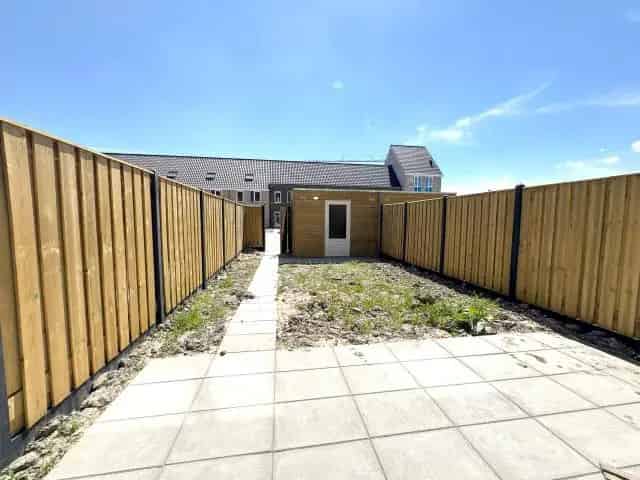 Nieuwbouw woning te huur in Zwaag met tuin