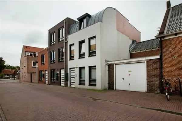 Amersfoort Centrum: 2-kamerappartement met Parkeerplaats