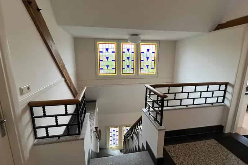 Kantoor te huur Nijmegen Oost gerenoveerd parochiehuis
