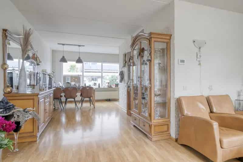 Ruime 4 Slaapkamers Familiehuis Heteren 317m2 Tuin