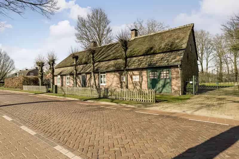Langgevelboerderij Schaft 208m²  Levensloopbestendig Tuin 2160m²