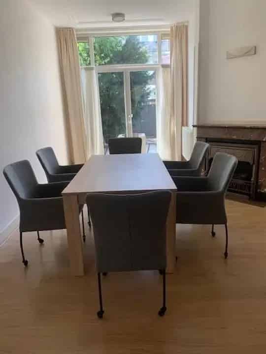 Te Huur: Charmante Parterre in Bezuidenhout