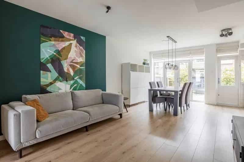 Ruime Benedenwoning Blijdorp Diepe Tuin Moderne Badkamer