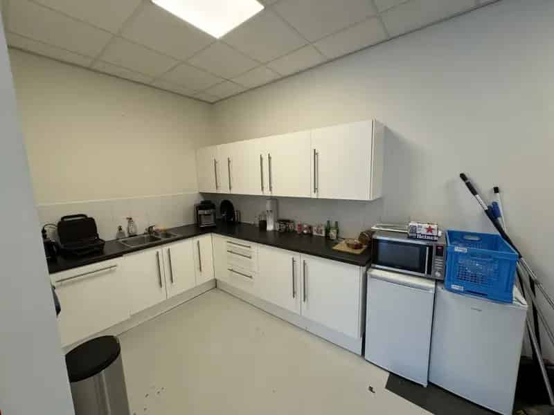 Kantoor Amsterdam | Zoek kantoren te huur: Kollenbergweg 78-A 1101 AV Amsterdam 