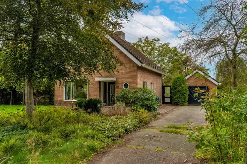 Kantoor te Koop Overberg 122m² Dienstverlening