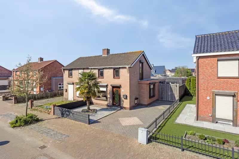 2-onder-1-kap woning te koop St Willebrord
