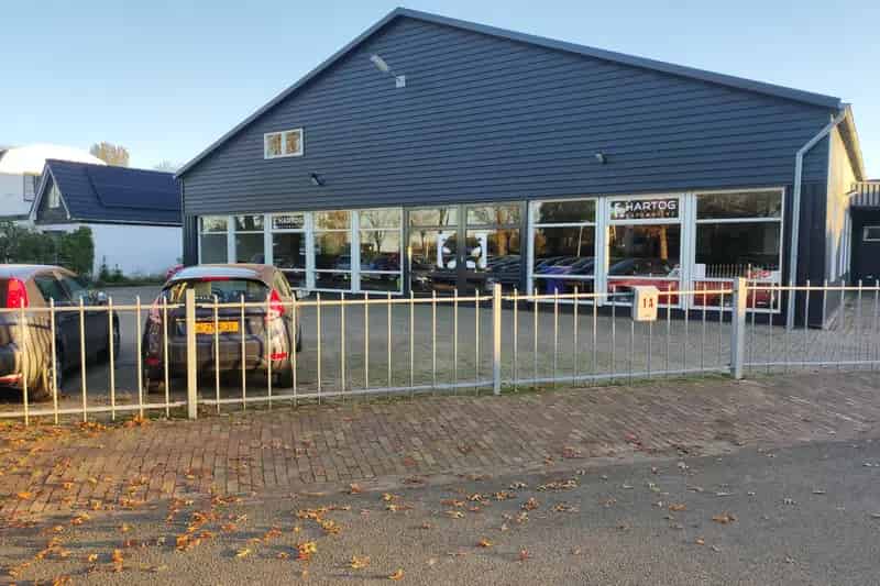 Bedrijfshal te huur Scharnegoutum 320m2 showroom 515m2 buitenterrein