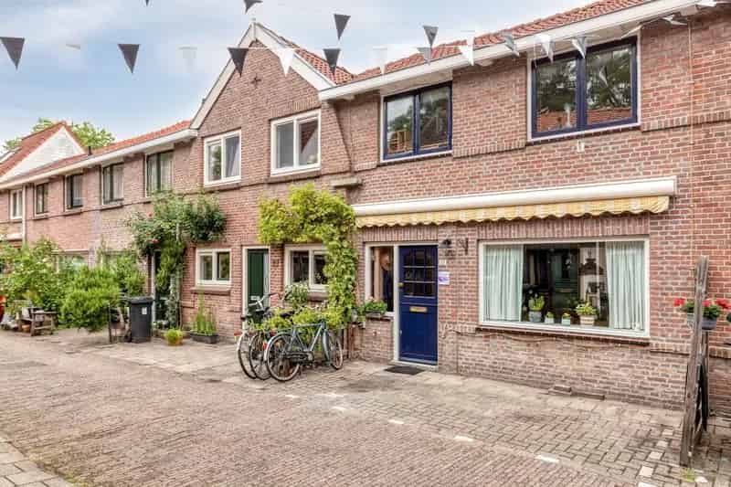 Huis te koop Schiedam Bijdorp: Gezellig gezinshuis nabij park