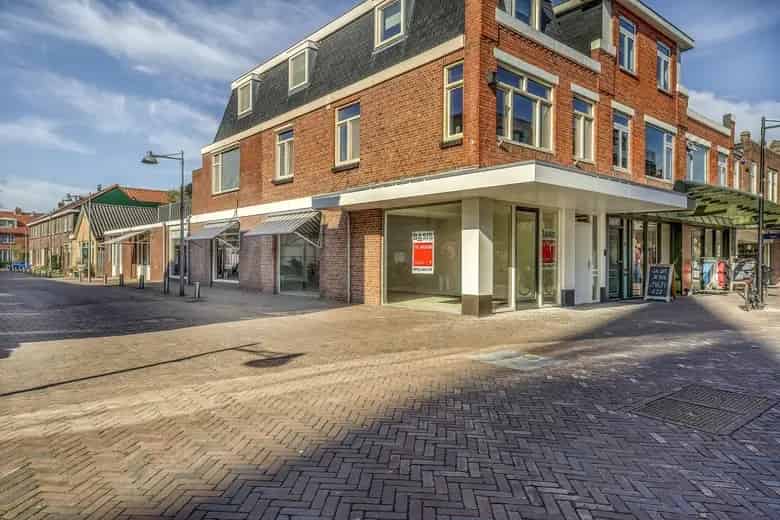 Winkelruimte te huur Voorschoten 120m2 Centrum