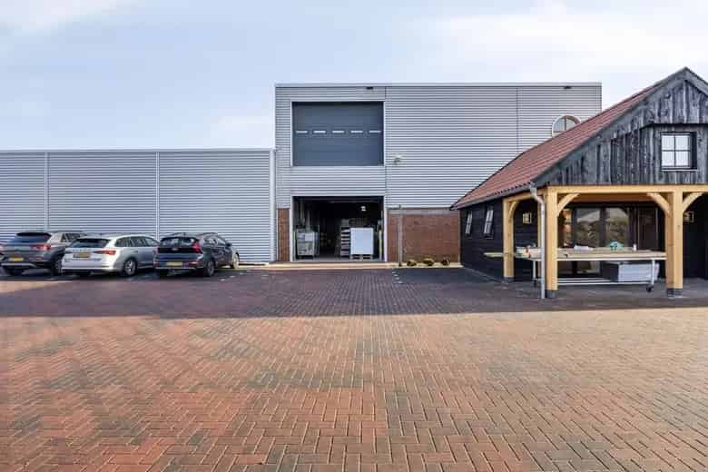 108-335 m2 Bedrijfsruimte te Huur Noordwijk