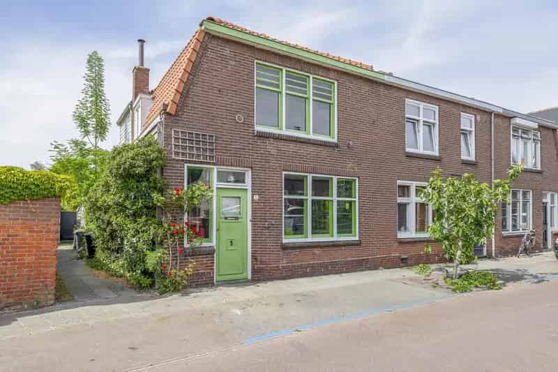 Hoekwoning Middelburg 4 slaapkamers  opknapper