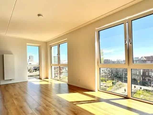 Appartement Laakweg Den Haag