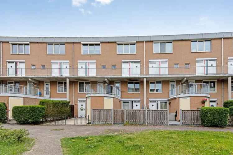 Moderne 3 Kamer Maisonnette 88m2 Zonnig Dakterras Woudhoek Spaland
