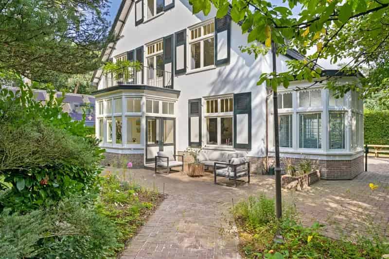 Huis te koop Apeldoorn: Luxe villa met 351m² woonoppervlakte