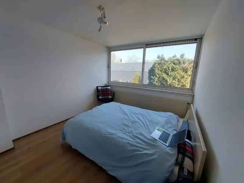 Ruime Kamer Utrecht Zuilen - Volledig Gemeubileerd
